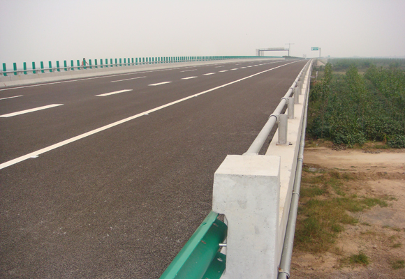 6、國(guó)家重點(diǎn)公路威烏線(xiàn)（S24）海陽(yáng)-即墨段高速公路工程項(xiàng)目